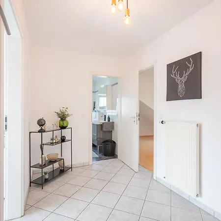 - Moderne Und Geraeumige 2 Zimmerwohnung Mit Sued-balkon In Gladbeck-brauck Naehe Movie Park Und Arena Aufschalke グラートベック