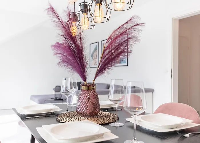 - Moderne Und Geraeumige 2 Zimmerwohnung Mit Sued-balkon In Gladbeck-brauck Naehe Movie Park Und Arena Aufschalke *